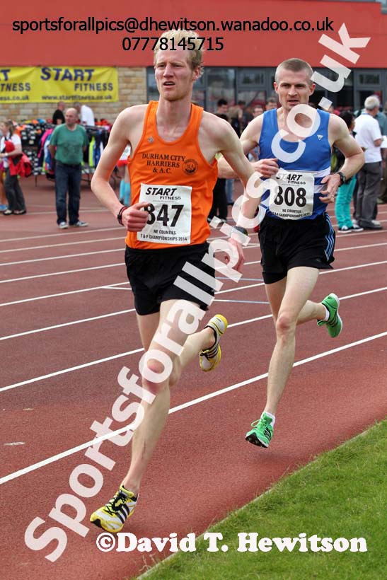 Eventual winner Dan Garbutt (Durham City) leads Peter Newon (Morpeth) in the 5000 metres North Eastern Championships, Gateshead International Stadium.  Photos: David T. Hewitson/Sports for All Pics